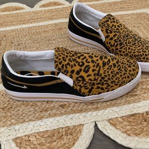 Nike Court Legacy slip on leopard print women’s size 10